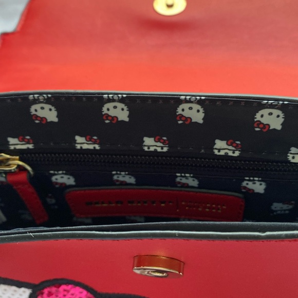 Danielle Nicole Hello Kitty Crossbody - Picture 5 of 5